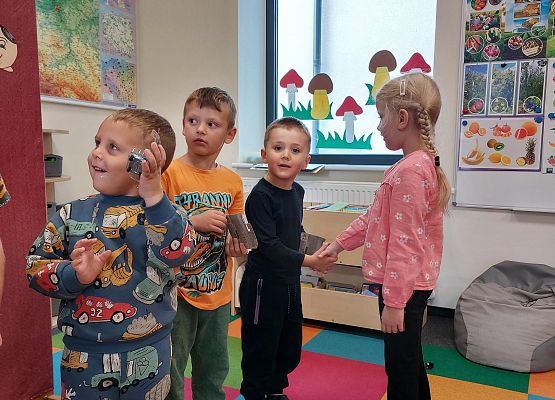 Grafika 6: DZIEŃ CHŁOPAKA