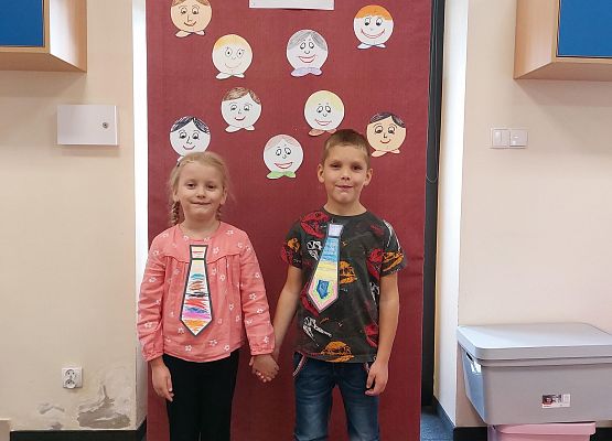 Grafika 8: DZIEŃ CHŁOPAKA