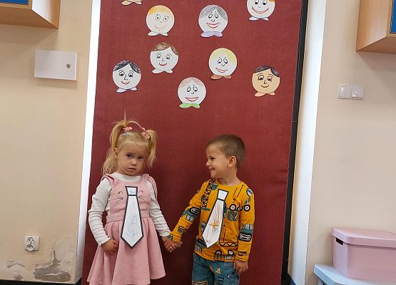 Grafika 11: DZIEŃ CHŁOPAKA