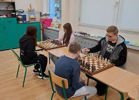 Grafika 4: FINAŁ POWIATOWY W SZACHACH DRUŻYNOWYCH