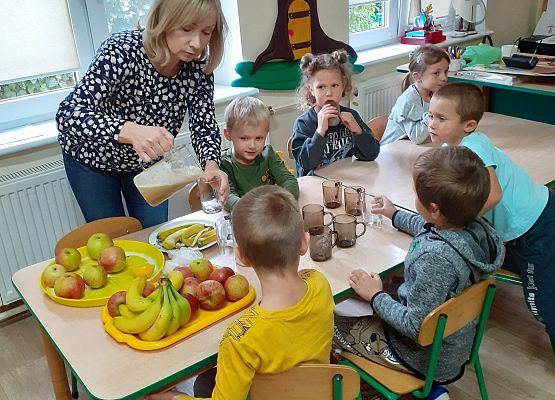 Grafika 7: SMACZNIE I ZDROWO