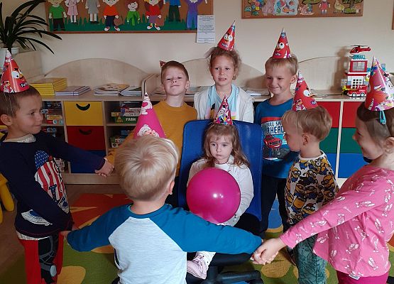 Grafika 9: SMACZNIE I ZDROWO