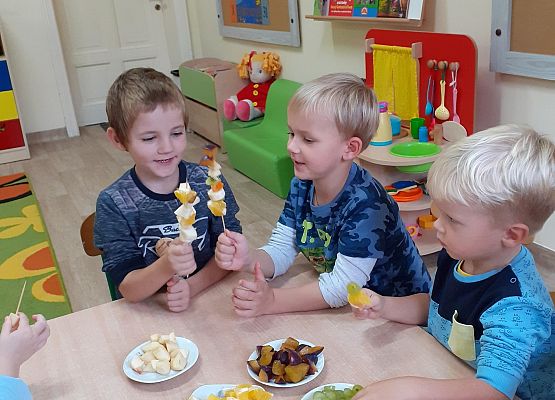 Grafika 13: SMACZNIE I ZDROWO