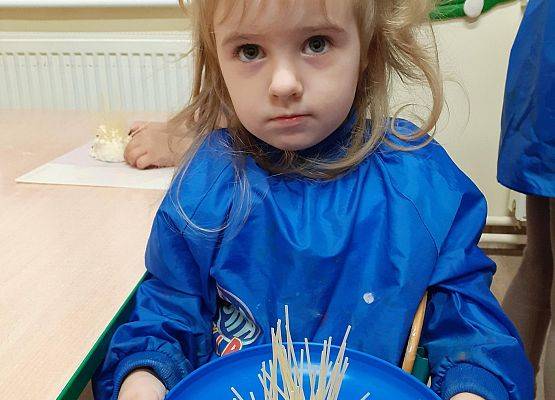 Grafika 19: ĆWICZYMY SPRAWNOŚĆ MANUALNĄ RĄK