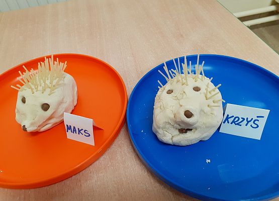 Grafika 21: ĆWICZYMY SPRAWNOŚĆ MANUALNĄ RĄK