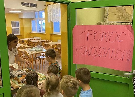 Grafika 8: ZBIÓRKA DLA POWODZIAN