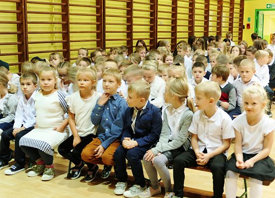 Uroczystość z okazji Dnia Nauczyciela w szkolew Garczegorzu.