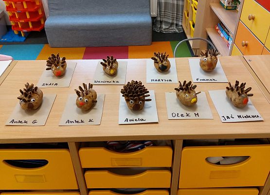 Grafika 8: KOLOROWA JESIEŃ