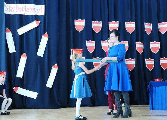 Ślubowanie klas pierwszych w Zespole Szkół w Garczegorzu 18.10,2024 rok.