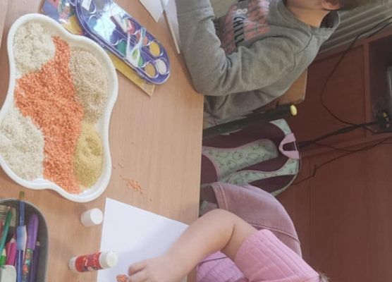 Grafika 8: ŻYWA LEKCJA W KLASIE II a