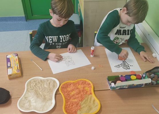 Grafika 3: ŻYWA LEKCJA W KLASIE II a