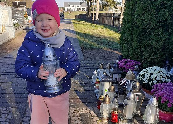 Z wizytą na cmentarzu