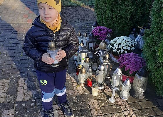 Z wizytą na cmentarzu