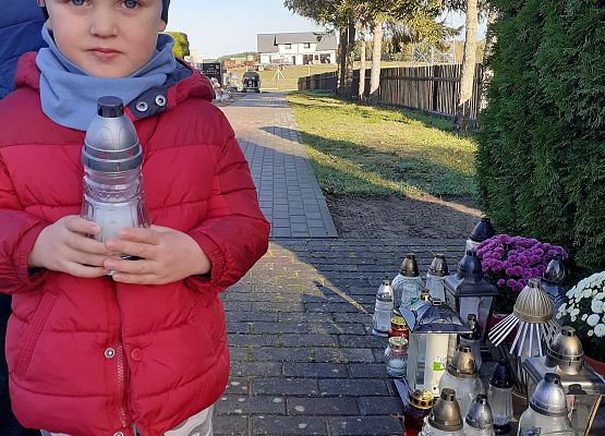 Z wizytą na cmentarzu