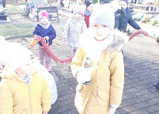 Z wizytą na cmentarzu