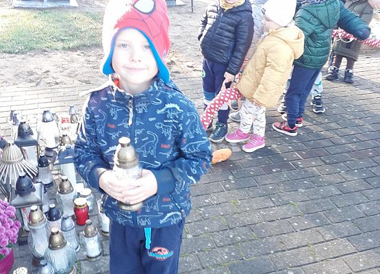 Z wizytą na cmentarzu