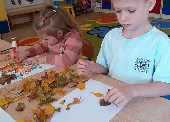 Grafika 3: PRACUSIE W AKCJI