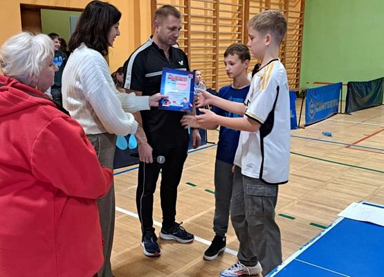 Grafika 3: TENIS STOŁOWY -  POTRÓJNE MISTRZOSTWO GMINY!!!