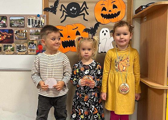 Grafika 1: ŚWIĘTO  DYNI