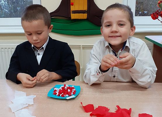 Grafika 2: MALI PATRIOCI