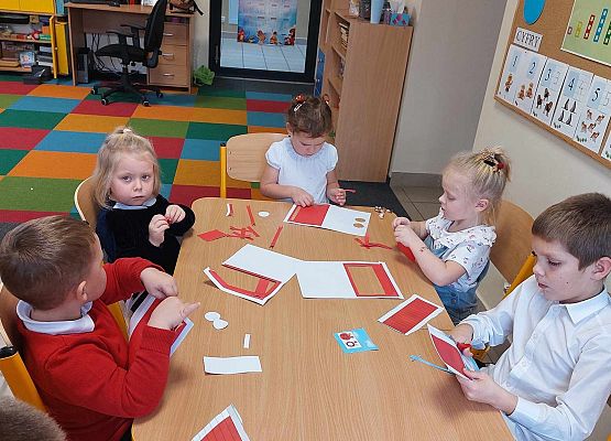 Grafika 4: Święto Niepodległości