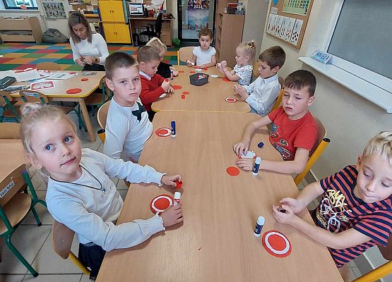 Grafika 8: Święto Niepodległości