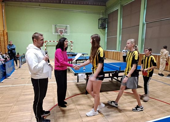 Podwójne Wicemistrzostwo Powiatu w Tenisie Stołowym Dziewcząt i Chłopców w ramach Igrzysk Dzieci