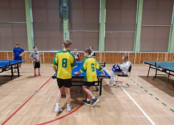 Podwójne Wicemistrzostwo Powiatu w Tenisie Stołowym Dziewcząt i Chłopców w ramach Igrzysk Dzieci