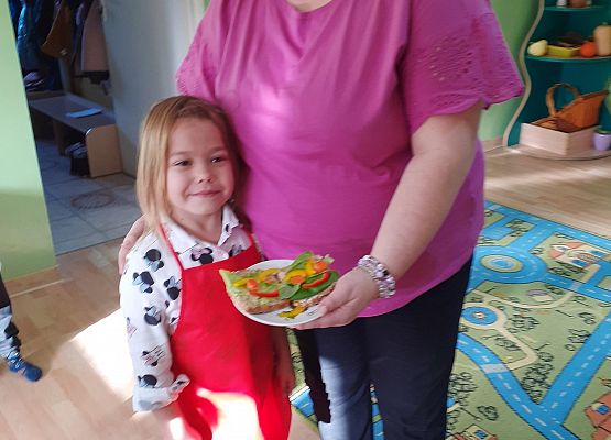 Młodsza grupa - regaty na liściach sałaty