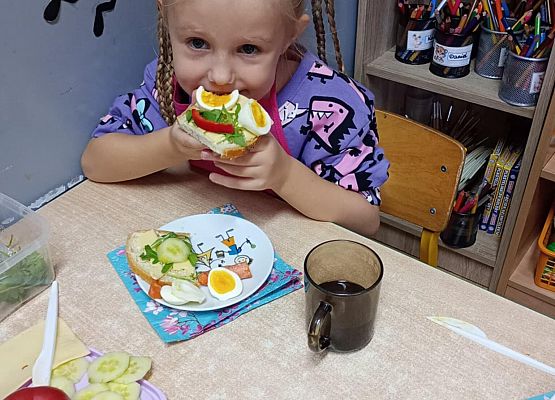 Zdrowe kanapki - praca grupy starszej