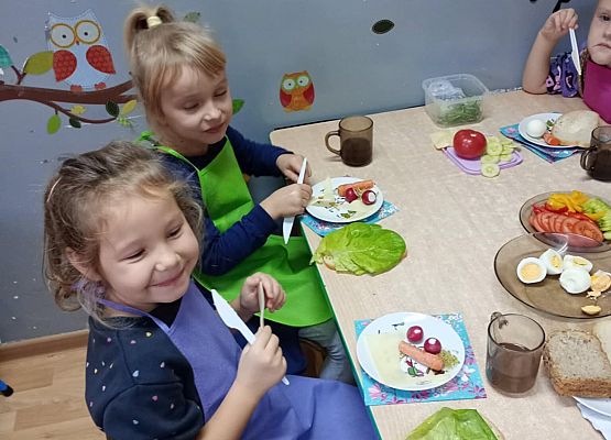 Zdrowe kanapki - praca grupy starszej