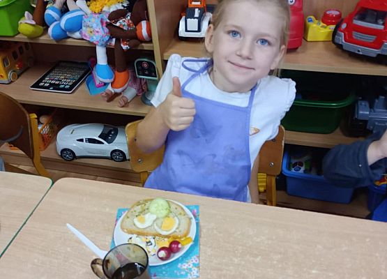 Zdrowe kanapki - praca grupy starszej