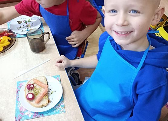 Zdrowe kanapki - praca grupy starszej