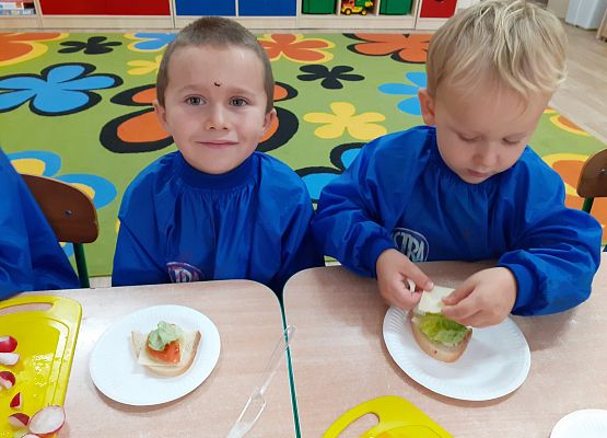 Grafika 18: SMACZNIE I ZDROWO (ciąg dalszy)