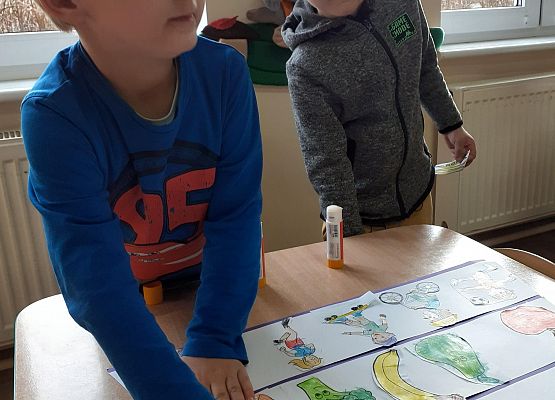 Grafika 9: PRACUSIE W AKCJI