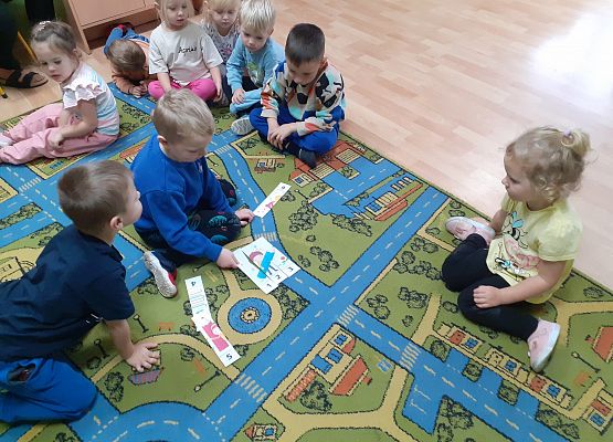 Dzień Kredki w młodszej grupy