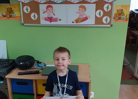 Dzień Kredki w młodszej grupy