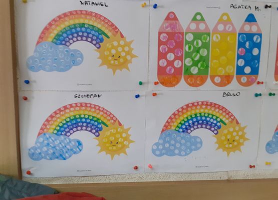 Dzień Kredki w młodszej grupy