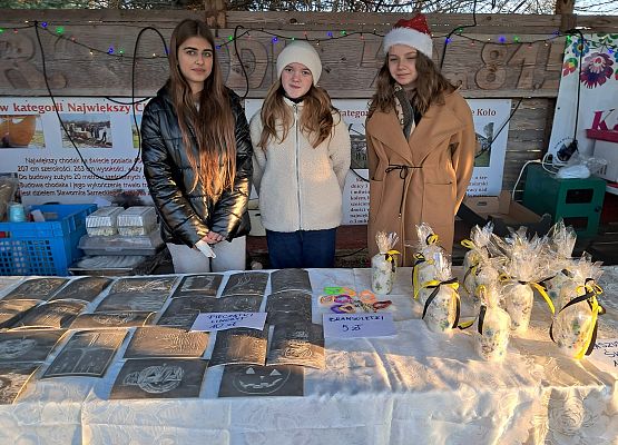 Grafika 2: JARMARK ADWENTOWY W WILKOWIE