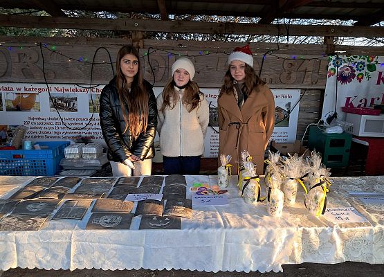 Grafika 3: JARMARK ADWENTOWY W WILKOWIE