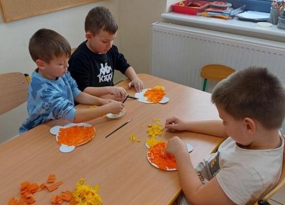 Grafika 7: DZIEŃ MISIA W PRZEDSZKOLU W JANOWICACH