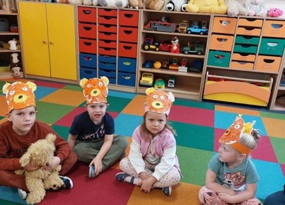 Grafika 14: DZIEŃ MISIA W PRZEDSZKOLU W JANOWICACH