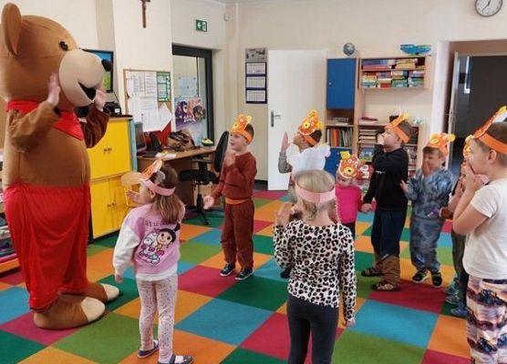 Grafika 45: DZIEŃ MISIA W PRZEDSZKOLU W JANOWICACH