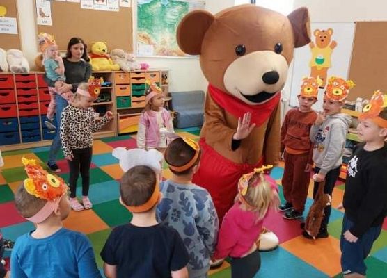 Grafika 1: DZIEŃ MISIA W PRZEDSZKOLU W JANOWICACH