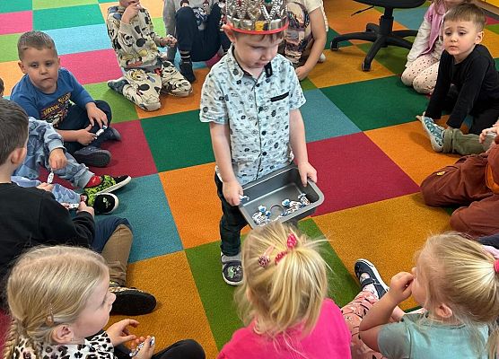 Grafika 9: SOLENIZANCI PAŹDZIERNIKA I LISTOPADA