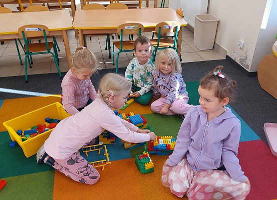 Grafika 3: Z ŻYCIA PRZEDSZKOLAKA