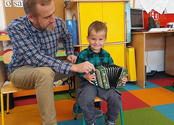 Grafika 2: ZAJĘCIA Z RYTMIKI