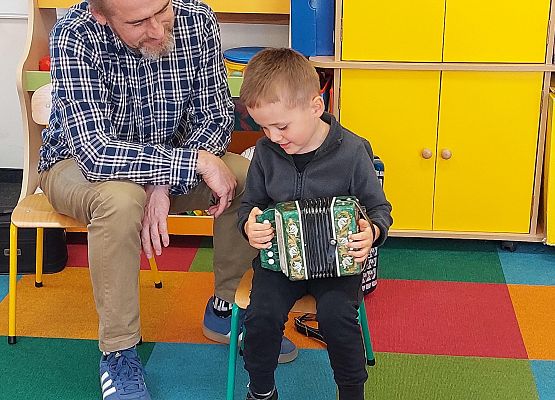 Grafika 10: ZAJĘCIA Z RYTMIKI