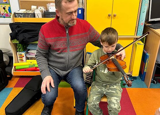 Grafika 22: ZAJĘCIA Z RYTMIKI