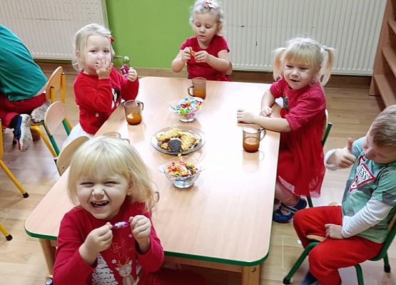 Grafika 34: Mikołaju, Mikołaju co Ty robisz w naszym kraju ?